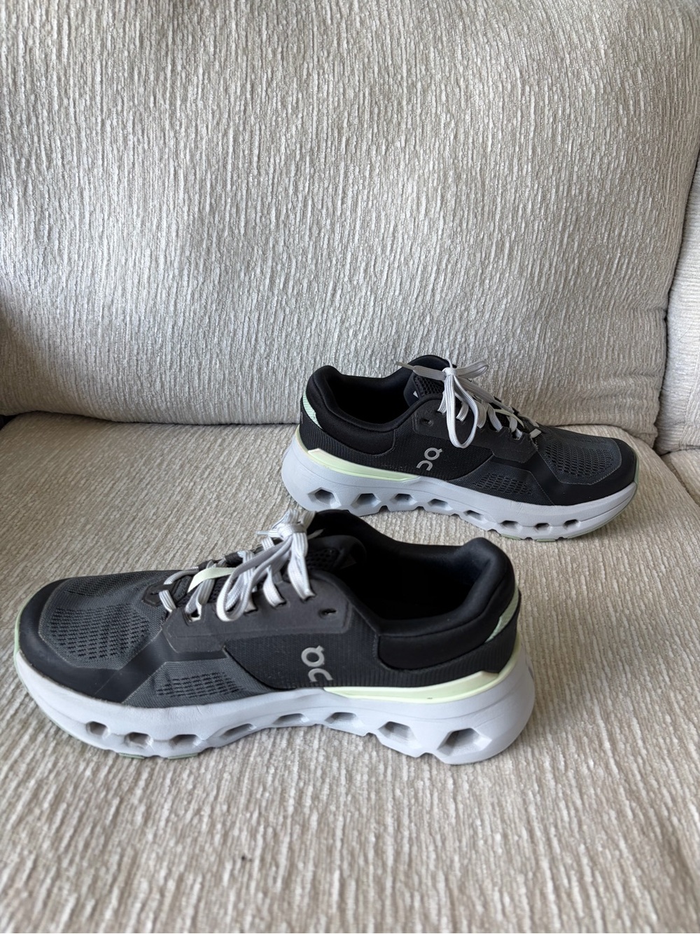 On Cloudrunner Women's Running Shoes 8 WIDE Black Athletic Sneakers Shadow Lima - Picture 3 of 11